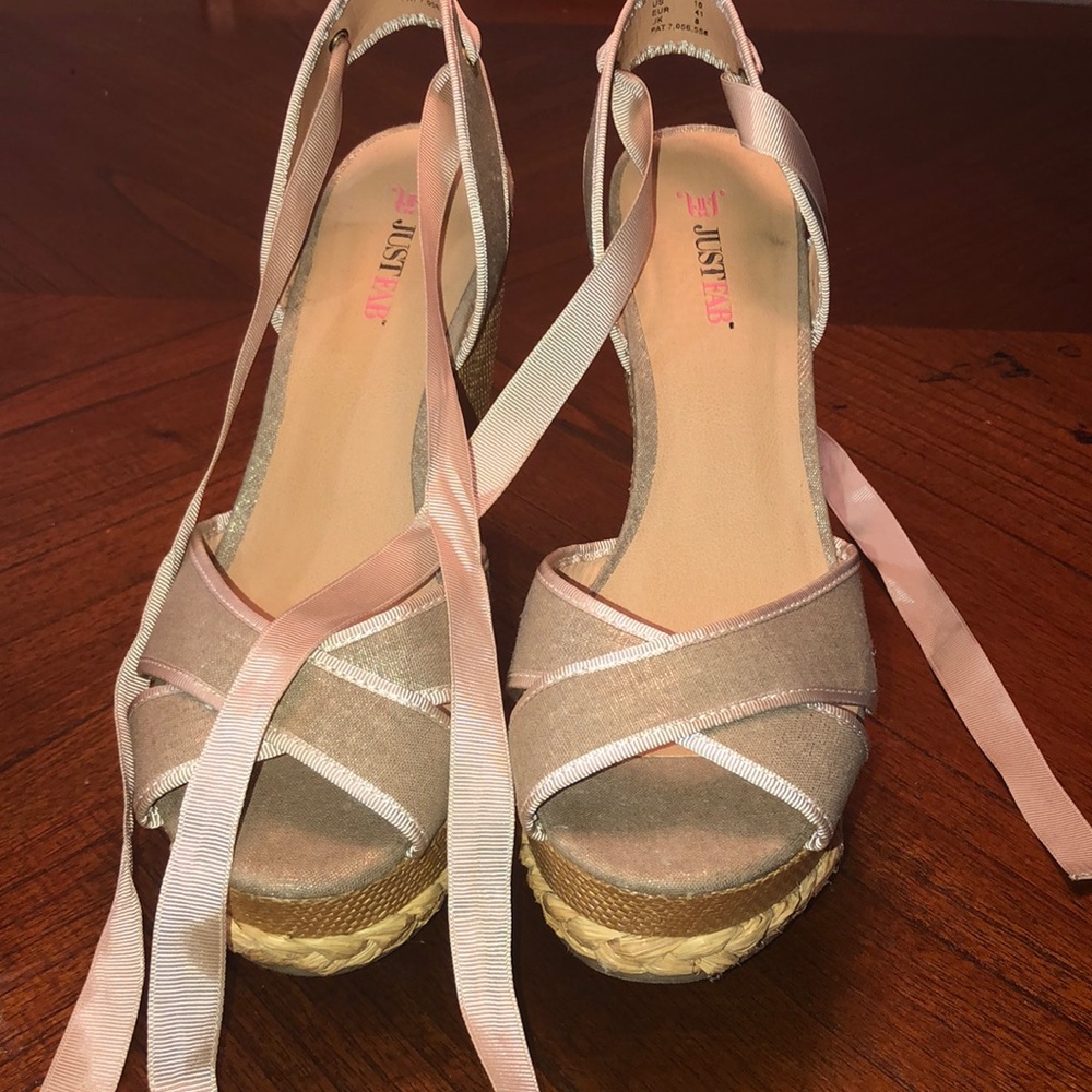 Summer must have from the Just Fab collection!